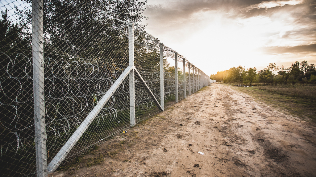 Hungary-Serbia border barrier 1
